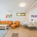 Villa Silver