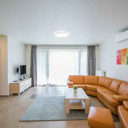 Villa Silver *